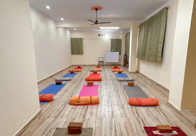 yoga-hall-2