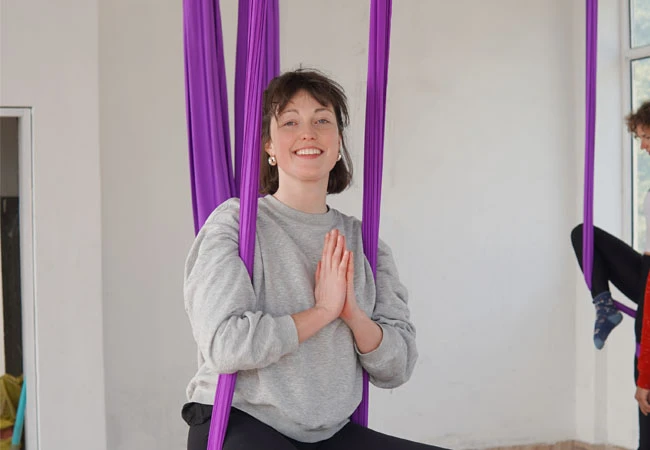 aerial yoga classes in india aerial-yoga-teacher-training-rishikesh