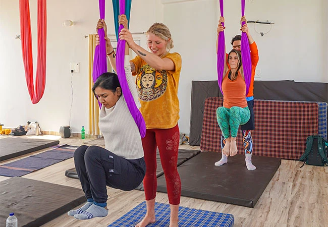 85 hour aerial yoga certification aerial-yoga-teacher-training-rishikesh